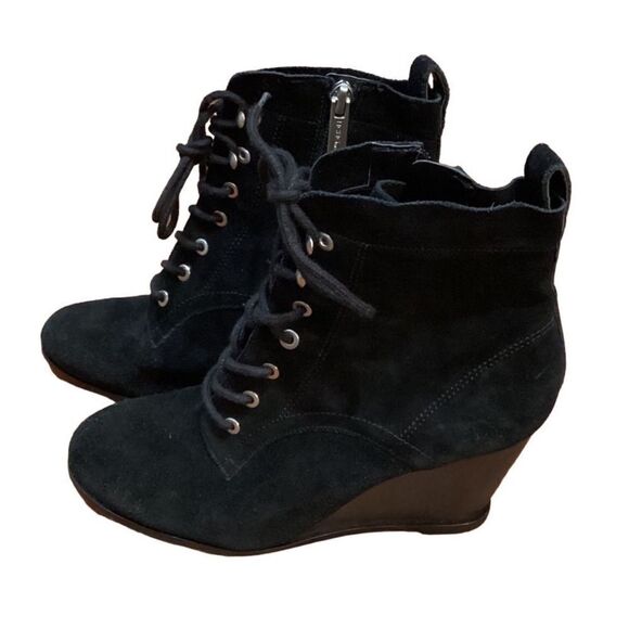 BCBGeneration Wiley Suede Lace Up Wedge Ankle Boot Bootie Black 7 - Picture 3 of 10